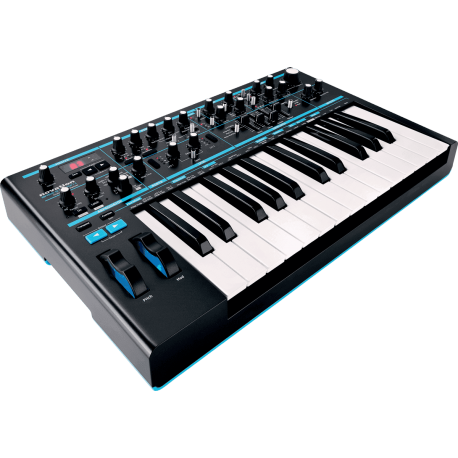 Synthétiseur Novation Bass Station II